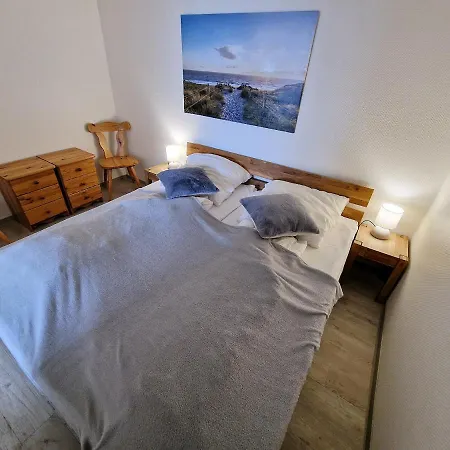 F04-004 ハイリゲンハーフェン